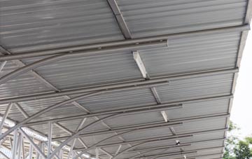 installing Knucklas metal roofing